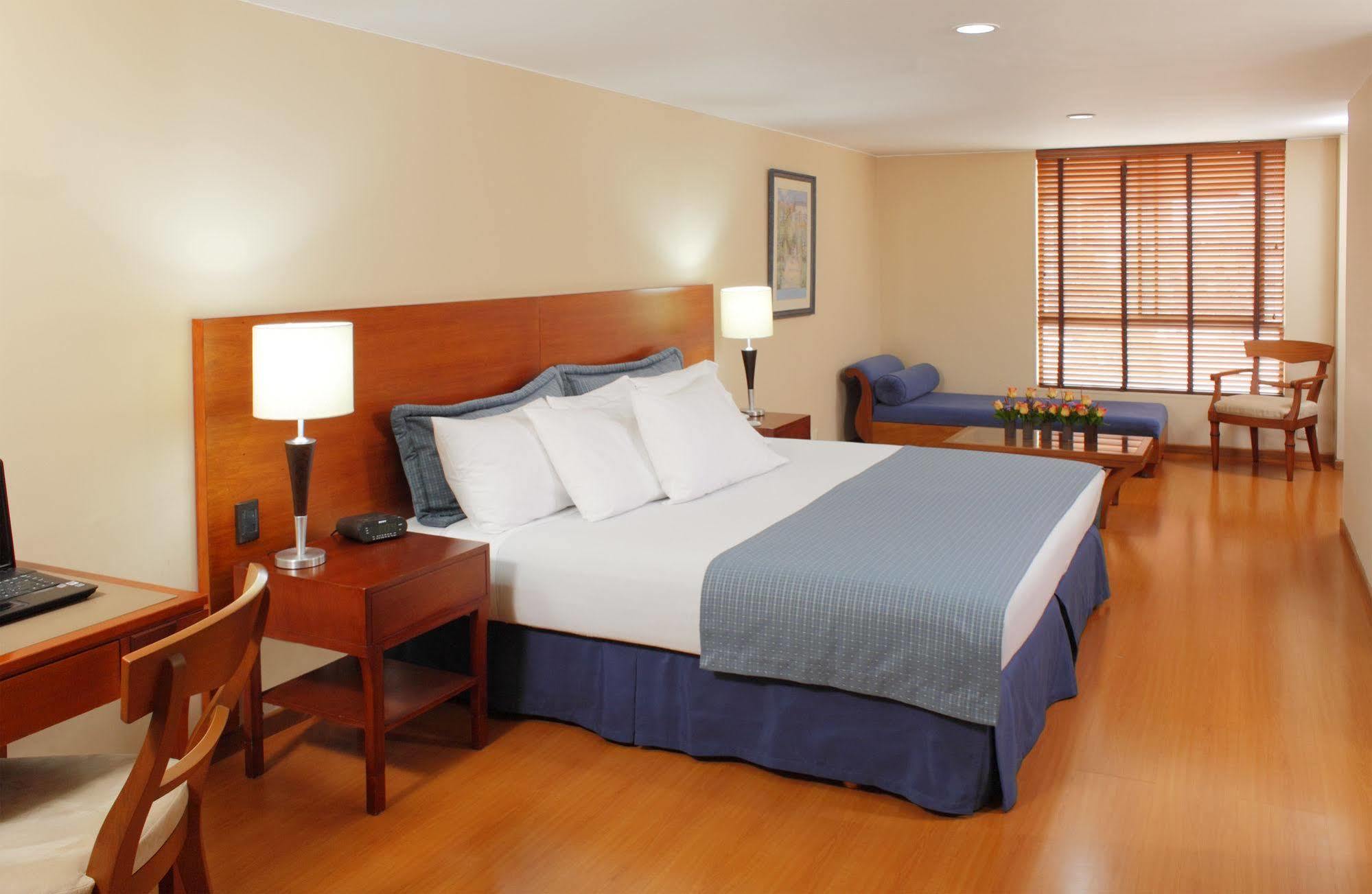 Hotel Estelar Suites Jones Bogota Ngoại thất bức ảnh